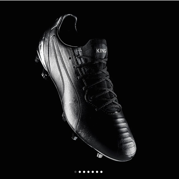 PUMA soccer cleats - Picture 1 of 5